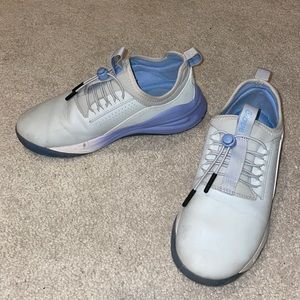 Clove Women’s Nursing Shoes